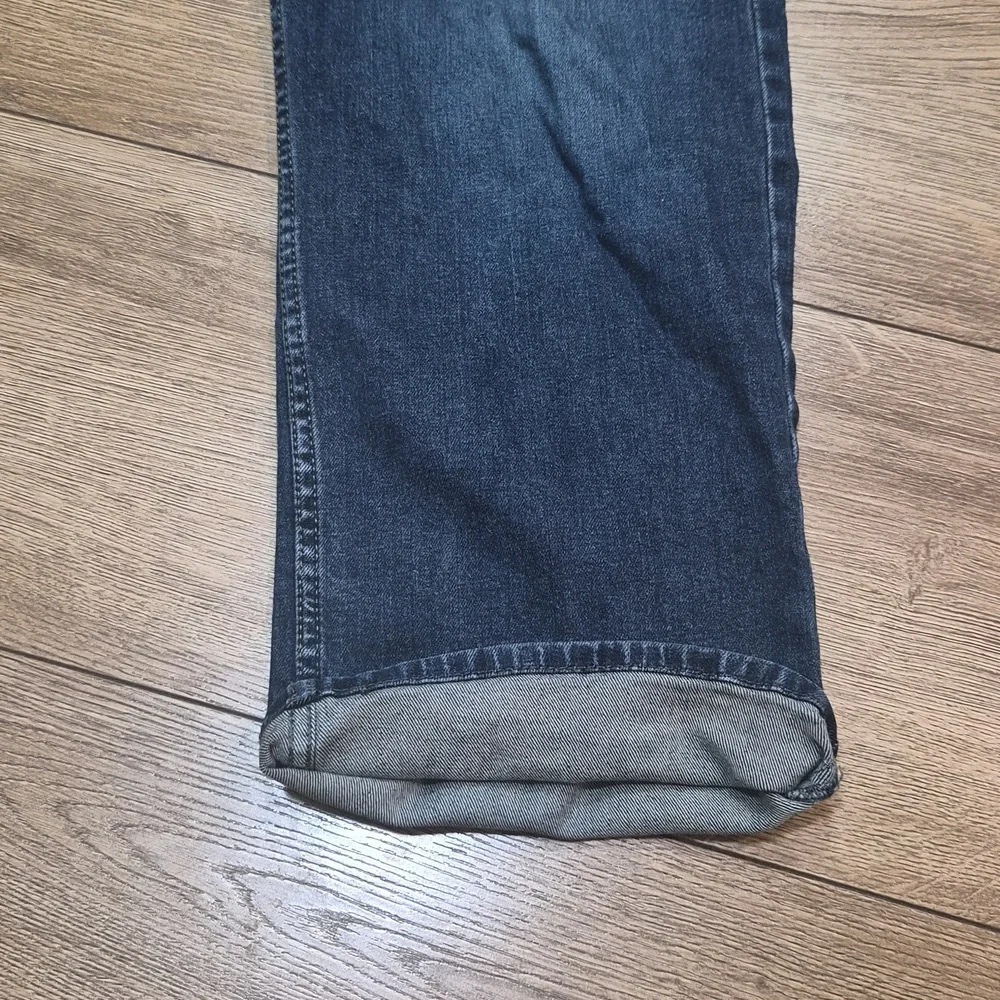 ​Signature Levi Strauss Mens Relaxed Fit Dark Wash Jeans 36x27 Hemmed